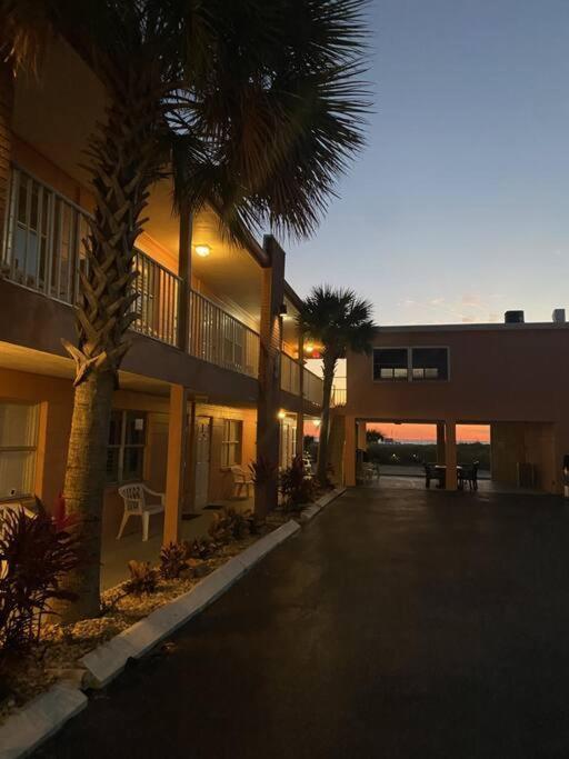 Beachfront Condo On Quiet Treasure Island- 1 Bed سانت بيتي بيتش المظهر الخارجي الصورة